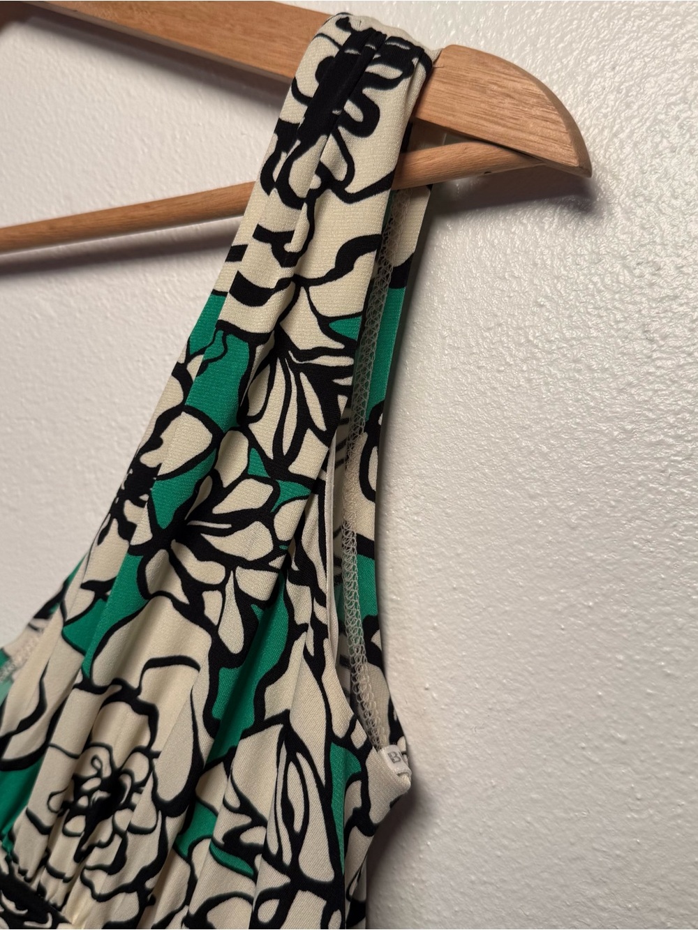 Bisou Bisou Green & Ivory Floral Print Y2K Midi Dress Ruche Detail Womens Size 8 - Picture 7 of 16
